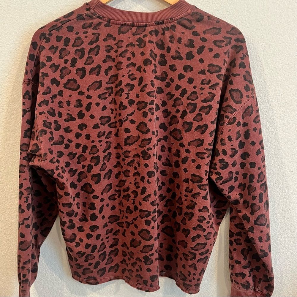 Revolve Sundry Leopard Drapey Crew Neck Sweatshirt in Pigment Spice size 1 - Picture 2 of 7